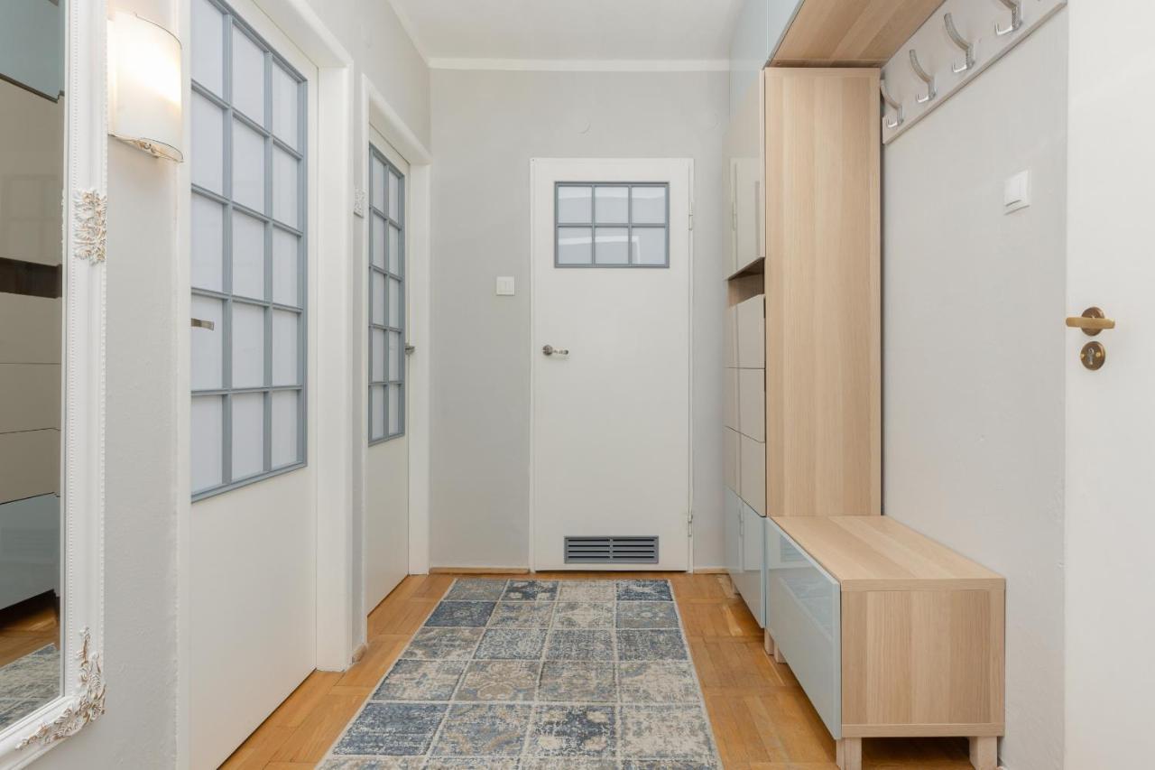 Apartment Cozy Two-bedroom Mokotow By Renters *